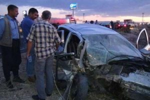 Aşırı hız bir aileyi yok ediyordu: 1 &ouml;l&uuml;, 8 yaralı
