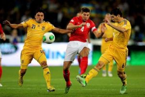 İngiltere Kiev'de işi zora soktu: 0-0