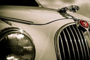 Jaguar'dan İngiltere'ye 2.4 milyar dolarlık nefes