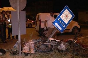 Motosikletle kamyonet &ccedil;arpıştı