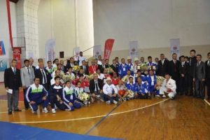 Polislerin judo sınavı