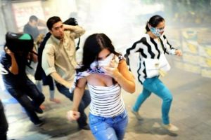 Gezi eyleminde &ccedil;ekilen ilgin&ccedil; fotoğraf