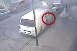''Deri'' hırsızları kameraya yakalandı
