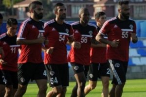 Kasımpaşa, Fenerbah&ccedil;e'ye bileniyor