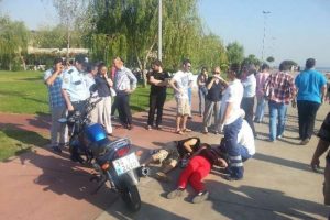 Motosiklet yaya yoluna dald
