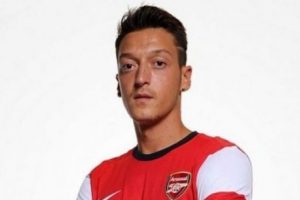Mesut'un babası patladı!