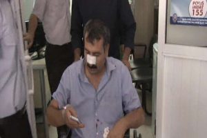 Basını &ccedil;ağıracağını s&ouml;yleyince dayak yedi