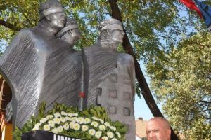 İşkence mağdurlarına saygı anıtı a&ccedil;ıldı