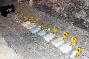 Polisten zehir ka&ccedil;ak&ccedil;ılarına b&uuml;y&uuml;k darbe