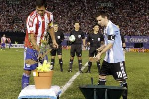Messi "barış ağacı" dikti