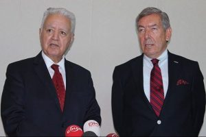 CHP heyeti Mısır'dan d&ouml;nd&uuml;