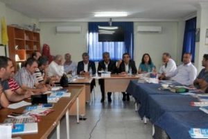 "H&uuml;k&uuml;met demokratik oyun oynuyor"