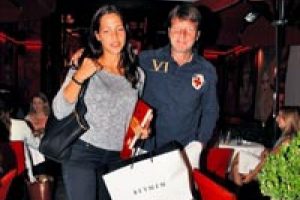 Kızım annesi gibi sanat&ccedil;ı olabilir...