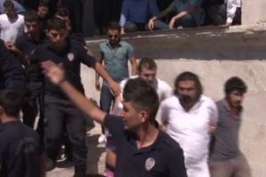 Fatih Camii'nde korku dolu anlar