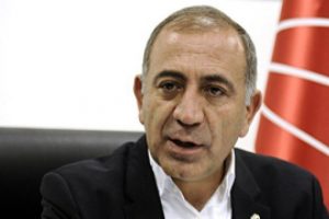 'AKP se&ccedil;im &ouml;ncesi...'