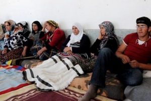 Vanlı 20 depremzede &ouml;l&uuml;m orucuna başladı