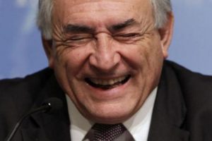Sırbistan'a danışman oluyor