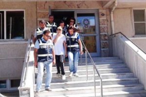 Anne katili kardeşler tutuklandı