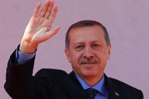 Havalimanından s&uuml;nnet t&ouml;renine