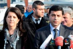 BDP heyeti İmralı'ya gitti