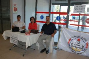 &Ccedil;i&ccedil;eği burnunda &ouml;ğretmenlere s&uuml;rpriz karşılama