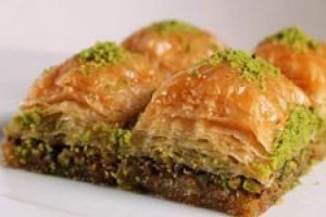 Baklavada Antep fıstığı yerine kaymak kullanılacak