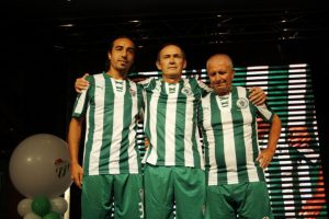 Bursaspor efsane &ccedil;ubuklu formayı giyecek