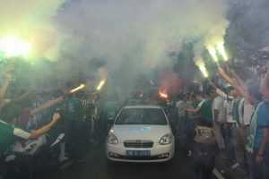 Timsah şampiyon gibi karşılandı
