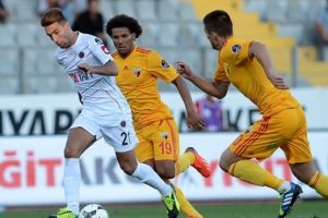 Kayserispor fırsat tepti