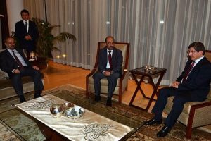 Davutoğlu SMDK yetkililerini kabul etti