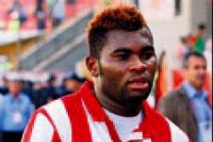 Nijeryalı futbolcuya şok