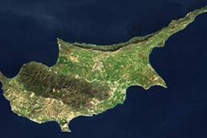 Kıbrıslı Rumlar siyasete g&uuml;venmiyor