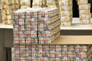 B&uuml;t&ccedil;e 231 milyon lira fazla verdi