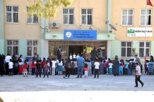 Suriye sınırında sıfır noktada eğitim başladı