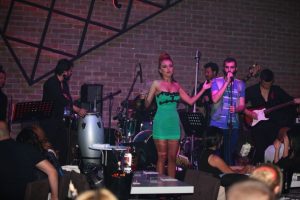 Hala'm Live'de &ccedil;ılgın gece