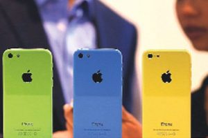 iPhone'da 1 milyon &ouml;n sipariş