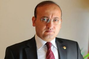 Akdoğan'dan PYD liderine cevap