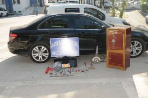 &Ouml;nce hırsızlık, sonra eğlence