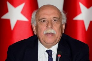 Cilt hastası Elif'e Bakan'dan yardım s&ouml;z&uuml;