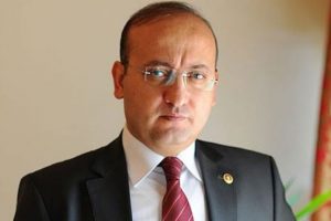 Akdoğan'dan PYD liderine cevap