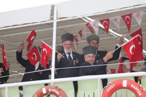 Şehit aileleri ve gazilere boğazda vefa turu