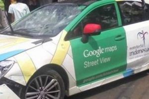 Google arabası ortalığı karıştırdı