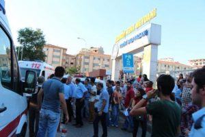 Fren yerine gaza basınca pazara daldı