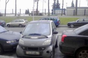 S&uuml;r&uuml;c&uuml;ler dikkat! Hatalı park g&ouml;zetim altında