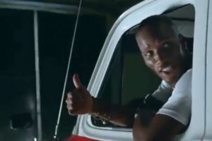 Minib&uuml;s şof&ouml;r&uuml; Drogba İstanbul yollarında