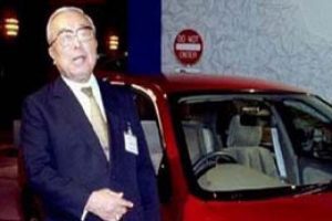 Toyota'nın kurucusu 100 yaşında &ouml;ld&uuml;