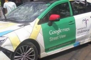 Street View arabası Endonezya'yı karıştırdı
