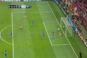 Galatasaray'ın gol&uuml;n&uuml; Umut Bulut kaydetti