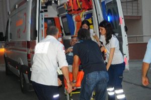 Kanlı kavga hastanede bitti