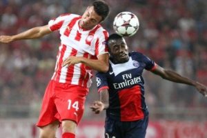 Paris SG sirtaki yaptı!